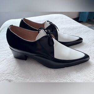 Rare vintage John Fluevog Gibson Winkle Picker oxford heels